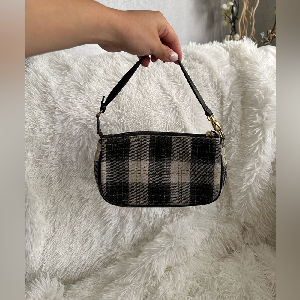 Holt Renfew Canada shoulder bag